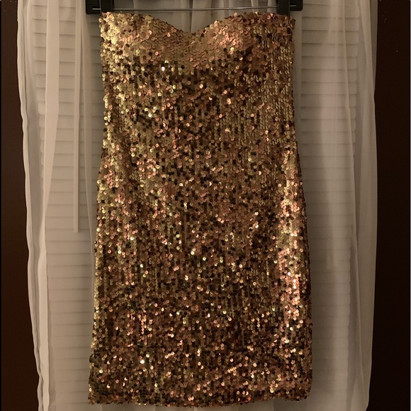Gold Sequence dress - Picture 1 of 3